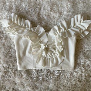 WHITE OFF THE SHOULDER RUFFLED CROP TOP